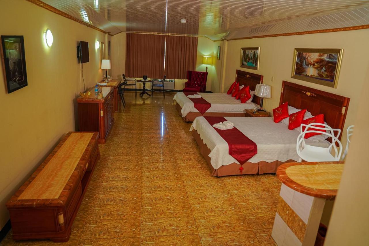 Metro Hotel Couva Экстерьер фото