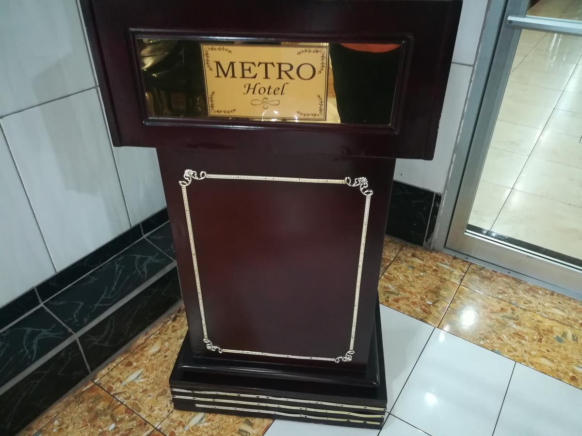Metro Hotel Couva Экстерьер фото